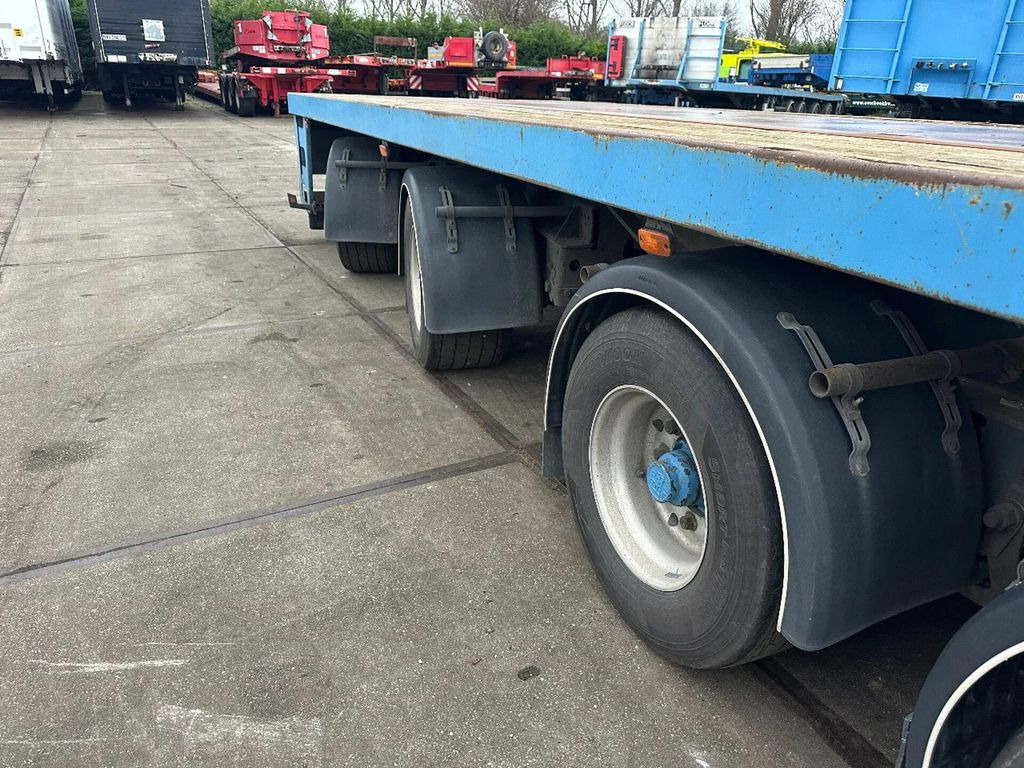 Floor 2 AXLE STEERING an 2 LIFT AXLE - نصف مقطورة مسطحة: صور 4 Floor 2 AXLE STEERING an 2 LIFT AXLE - نصف مقطورة مسطحة: صور 4