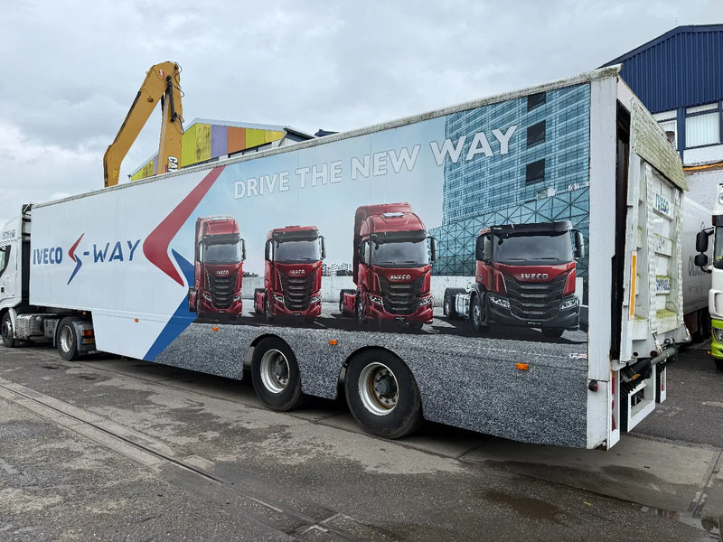 Fruehauf 2 AXLE + ZEPRO LOADLIFT (BUT DEFECT) - بصندوق مغلق نصف مقطورة: صور 5 Fruehauf 2 AXLE + ZEPRO LOADLIFT (BUT DEFECT) - بصندوق مغلق نصف مقطورة: صور 5
