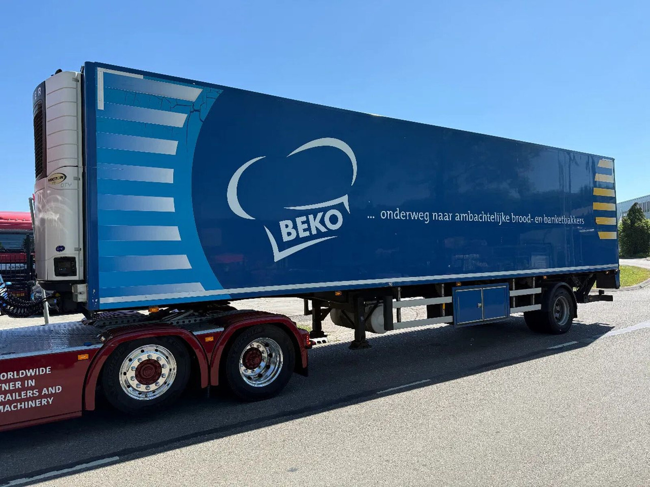 HRD 1 AS - BPW + CARRIER VECTOR 1550 + LOADLIFT 2000 - مبردة نصف مقطورة: صور 1 HRD 1 AS - BPW + CARRIER VECTOR 1550 + LOADLIFT 2000 - مبردة نصف مقطورة: صور 1