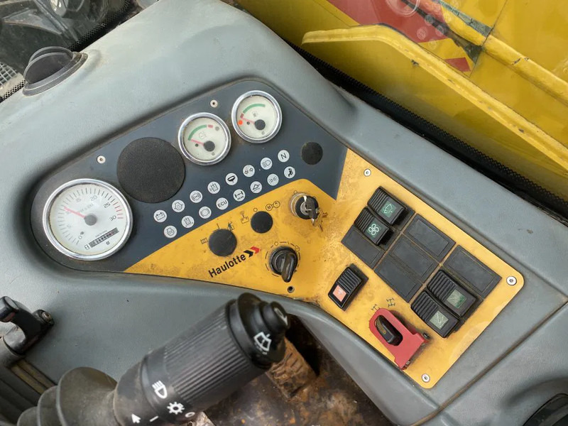 رافعة تلسكوبية Haulotte HTL 4017 - 4X4X4 - 5.617 HOURS - 17 METER - 4.000 KG: صور 14