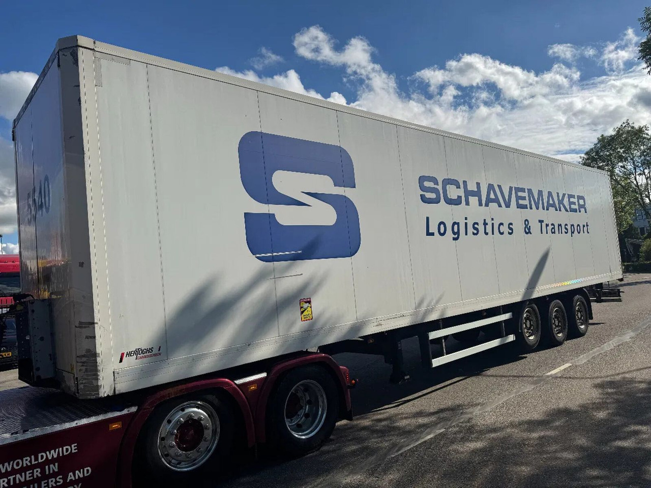 Hertoghs O3 3X SAF AXLE DISK BRAKES TÜV TILL 01- - بصندوق مغلق نصف مقطورة: صور 1 Hertoghs O3 3X SAF AXLE DISK BRAKES TÜV TILL 01- - بصندوق مغلق نصف مقطورة: صور 1