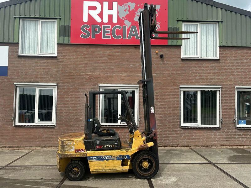 Hyster H3.00XL - 3 TONS - رافعة شوكية ديزل: صور 1 Hyster H3.00XL - 3 TONS - رافعة شوكية ديزل: صور 1