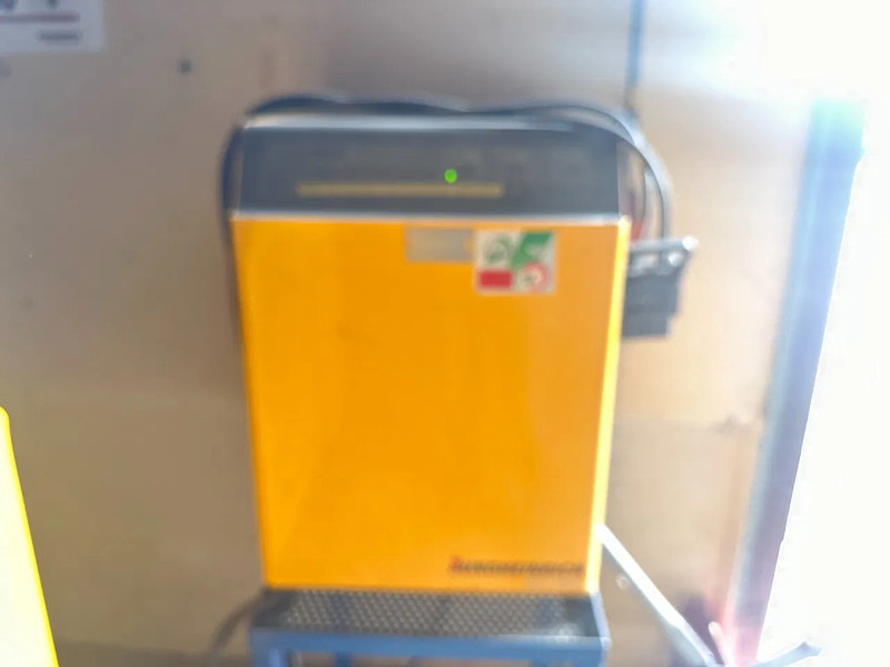 Jungheinrich ETX513, 5697 HOURS - معدات الرفع منخفض المستوى: صور 4 Jungheinrich ETX513, 5697 HOURS - معدات الرفع منخفض المستوى: صور 4