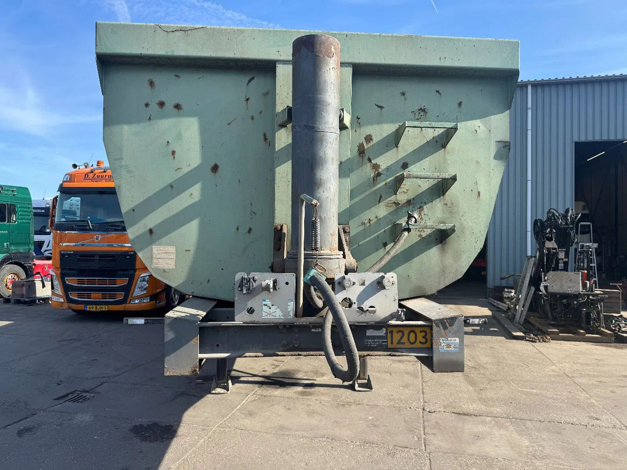 Langendorf 3 AXLE - BPW + TIPPER - قلابة نصف مقطورة: صور 2 Langendorf 3 AXLE - BPW + TIPPER - قلابة نصف مقطورة: صور 2