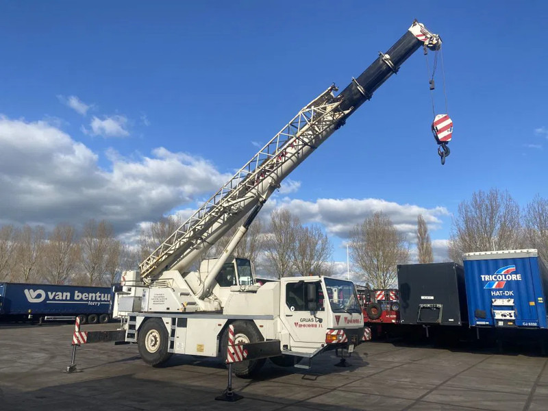 Liebherr LTM1030 - رافعة لجميع التضاريس: صور 1 Liebherr LTM1030 - رافعة لجميع التضاريس: صور 1