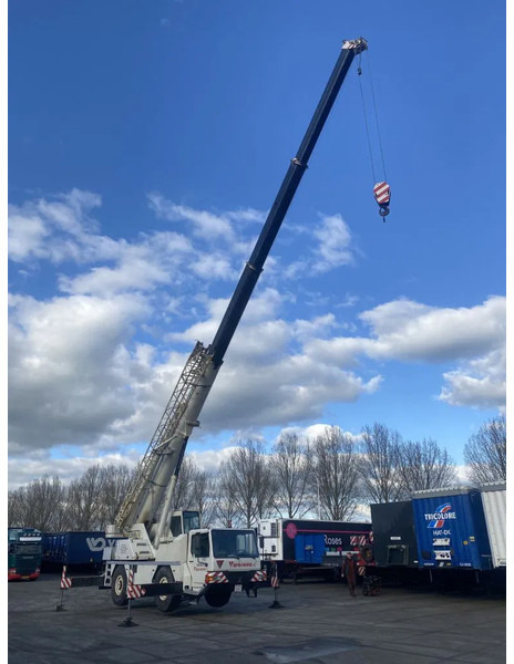 Liebherr LTM1030 - رافعة لجميع التضاريس: صور 3 Liebherr LTM1030 - رافعة لجميع التضاريس: صور 3
