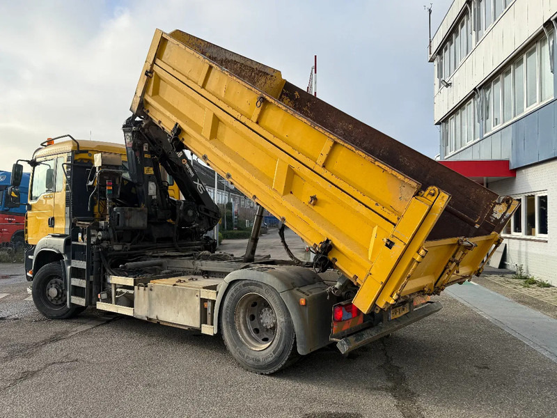 MAN TGA 18.310 4X4 + HIAB 122 ES-2 - DAMAGED CRANE - قلابات, شاحنة كرين: صور 4 MAN TGA 18.310 4X4 + HIAB 122 ES-2 - DAMAGED CRANE - قلابات, شاحنة كرين: صور 4