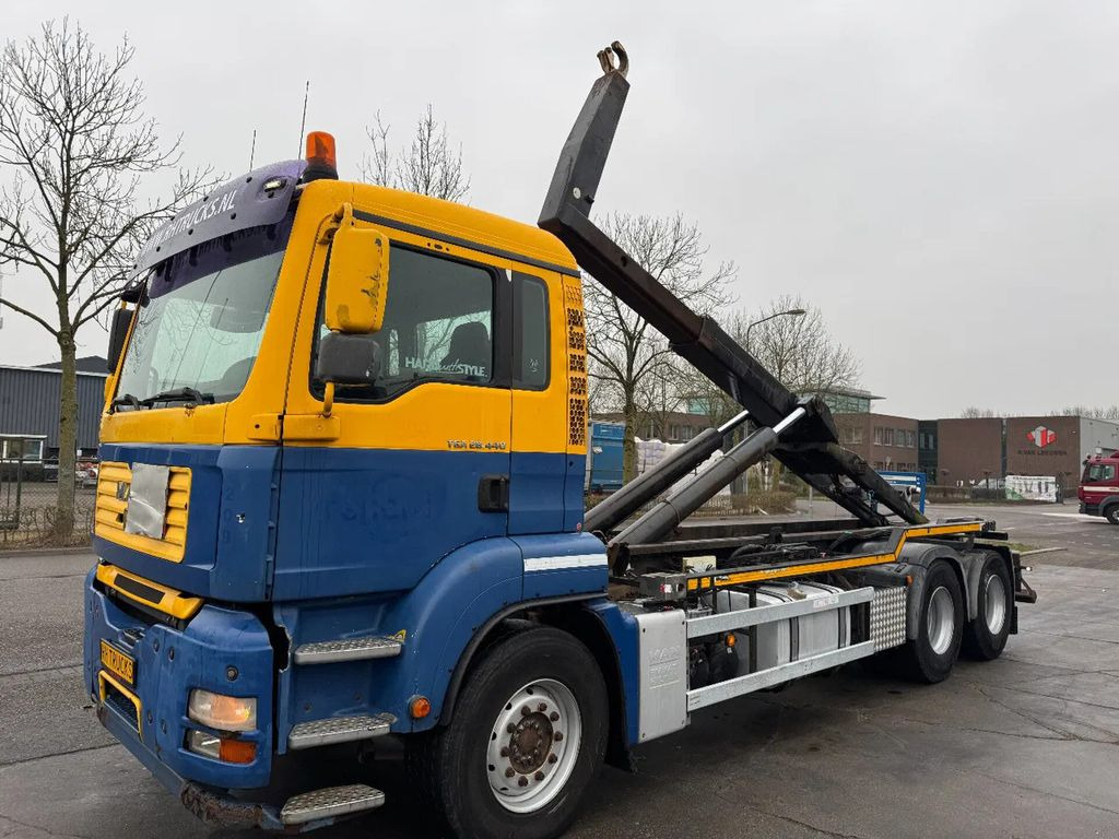 MAN TGA 28.440 6X2 - EURO 4 + VDL HOOK + LIFT AXLE - شاحنة ذات الخطاف: صور 1 MAN TGA 28.440 6X2 - EURO 4 + VDL HOOK + LIFT AXLE - شاحنة ذات الخطاف: صور 1