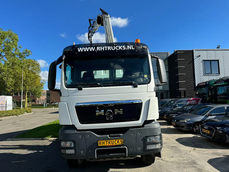 MAN TGS 26.400 6X4 HIAB 166D + REMOTE CONTROL + 2 WAYS KIPPER TÜV TILL 07-2025 - شاحنة كرين: صور 4 MAN TGS 26.400 6X4 HIAB 166D + REMOTE CONTROL + 2 WAYS KIPPER TÜV TILL 07-2025 - شاحنة كرين: صور 4
