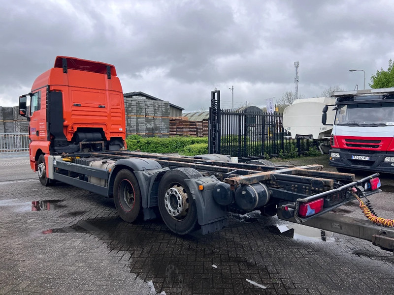 MAN TGX 26.440 XLX 6X2 EURO 5 - BDF CHASSIS + RETARDER - شاحنات الحاويات/ جسم علوي قابل للتغيير شاحنة: صور 5 MAN TGX 26.440 XLX 6X2 EURO 5 - BDF CHASSIS + RETARDER - شاحنات الحاويات/ جسم علوي قابل للتغيير شاحنة: صور 5