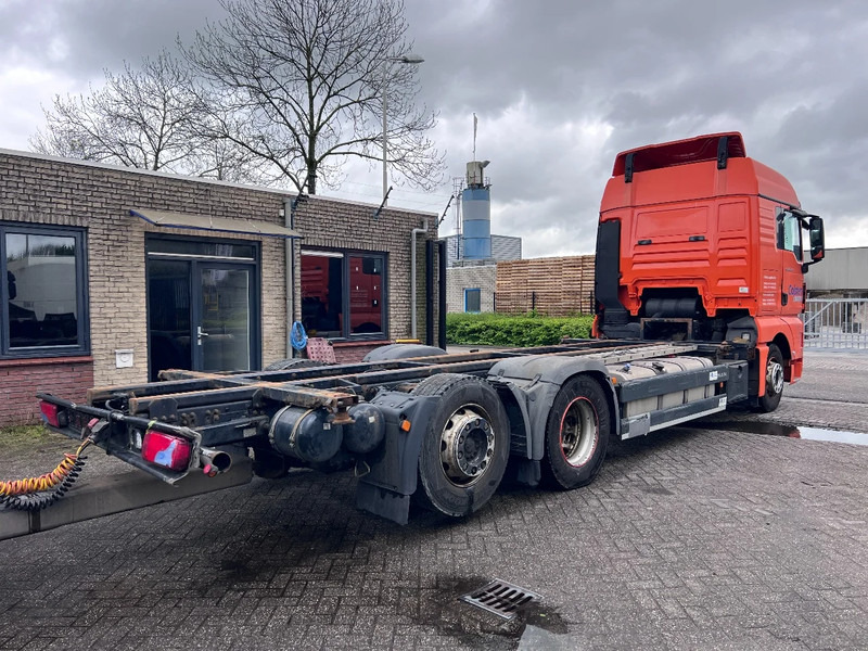 MAN TGX 26.440 XLX 6X2 EURO 5 - BDF CHASSIS + RETARDER - شاحنات الحاويات/ جسم علوي قابل للتغيير شاحنة: صور 4 MAN TGX 26.440 XLX 6X2 EURO 5 - BDF CHASSIS + RETARDER - شاحنات الحاويات/ جسم علوي قابل للتغيير شاحنة: صور 4