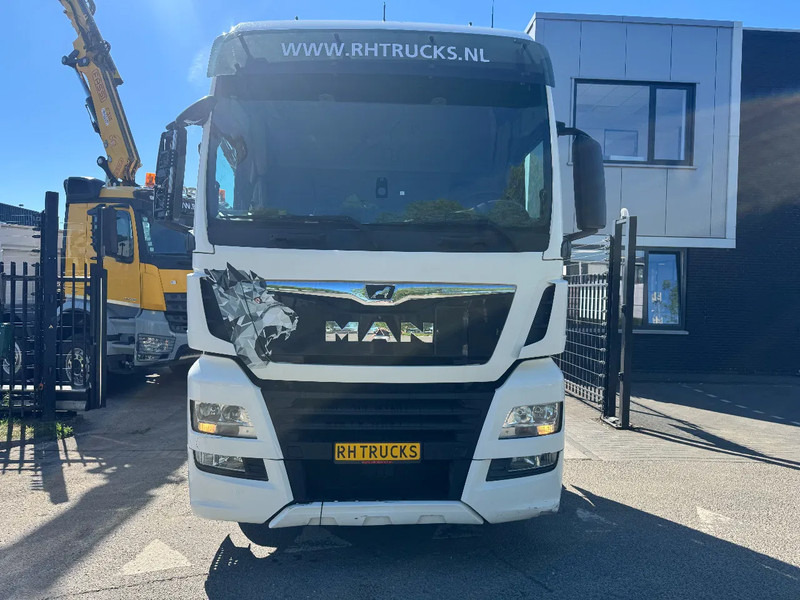 MAN TGX 26.460 6X2 EURO 6 + RETARDER - ONLY 643.422 KM - شاحنة جرار: صور 3 MAN TGX 26.460 6X2 EURO 6 + RETARDER - ONLY 643.422 KM - شاحنة جرار: صور 3