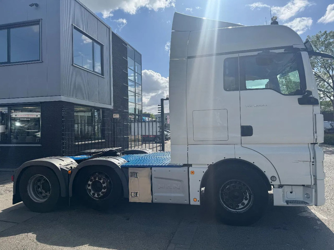 MAN TGX 26.480 6X2 EURO 6 SPOILERS AUTOMATIC - شاحنة جرار: صور 4 MAN TGX 26.480 6X2 EURO 6 SPOILERS AUTOMATIC - شاحنة جرار: صور 4