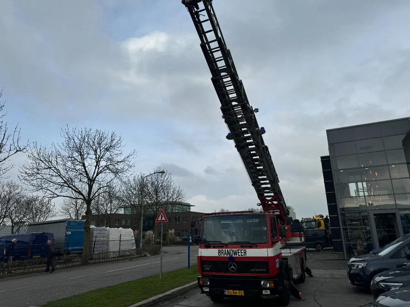 Mercedes-Benz 1120 OF MAGIRUS 24 METER + KORF + SLANGS - المطافئ: صور 3 Mercedes-Benz 1120 OF MAGIRUS 24 METER + KORF + SLANGS - المطافئ: صور 3