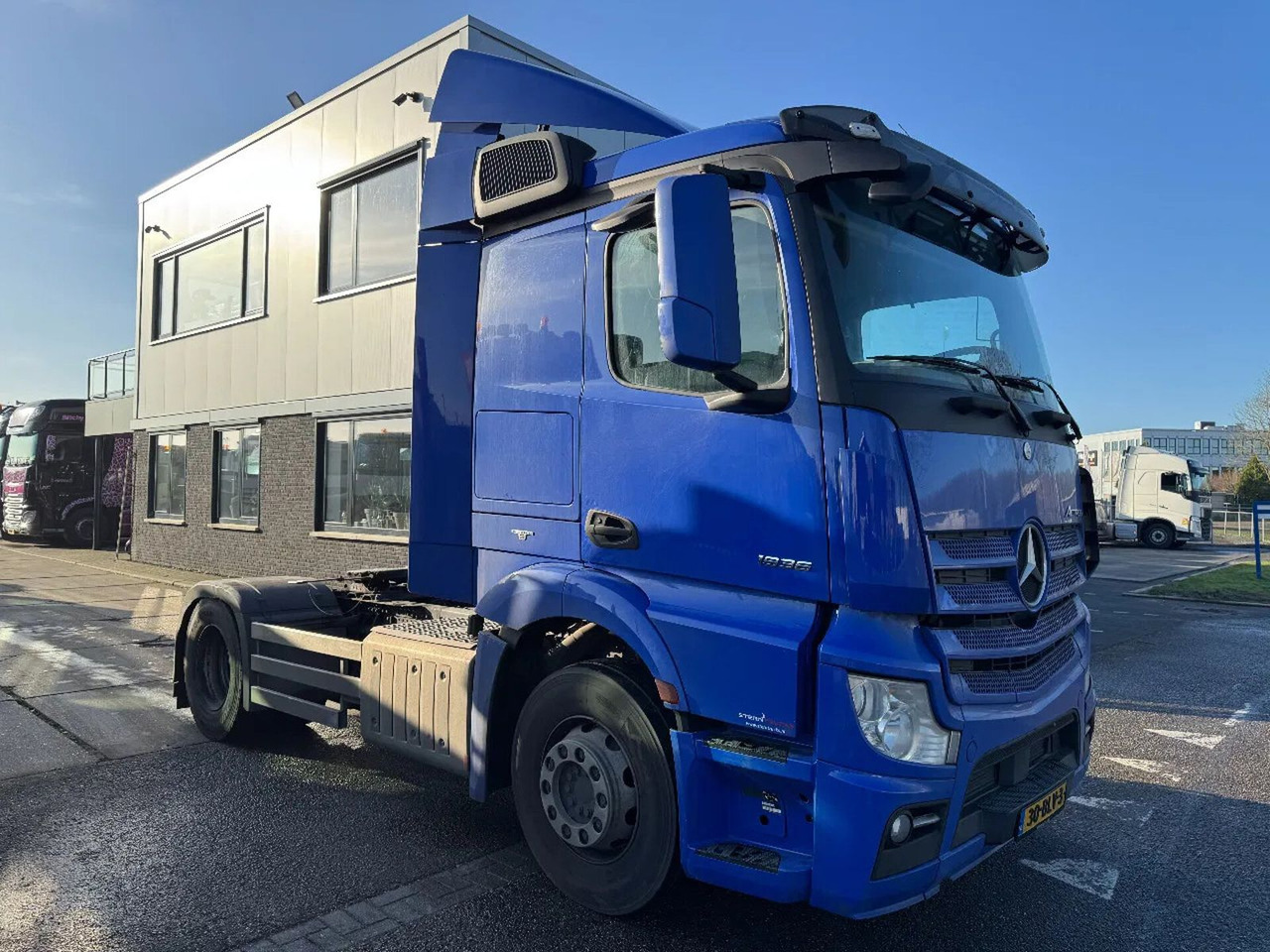 Mercedes-Benz Actros 1836 4X2 - EURO 6 + TÜV 09-2025 - شاحنة جرار: صور 3 Mercedes-Benz Actros 1836 4X2 - EURO 6 + TÜV 09-2025 - شاحنة جرار: صور 3