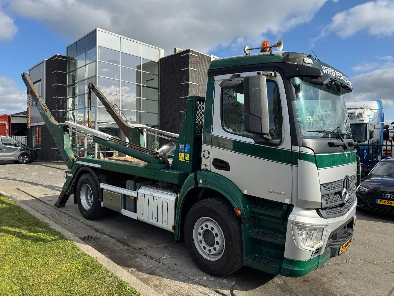 Mercedes-Benz Antos 2140 - 4X2 - EURO 6 + HYVALIFT NG2014TAXL - شاحنات قابلة للفك شاحنة: صور 2 Mercedes-Benz Antos 2140 - 4X2 - EURO 6 + HYVALIFT NG2014TAXL - شاحنات قابلة للفك شاحنة: صور 2