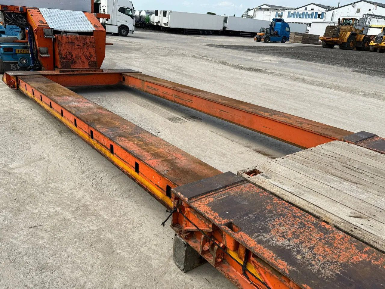 Nooteboom EURO-59-03 P 5,3 METER EXTANDABLE 3X STEERING - عربة مسطحة منخفضة نصف مقطورة: صور 4 Nooteboom EURO-59-03 P 5,3 METER EXTANDABLE 3X STEERING - عربة مسطحة منخفضة نصف مقطورة: صور 4