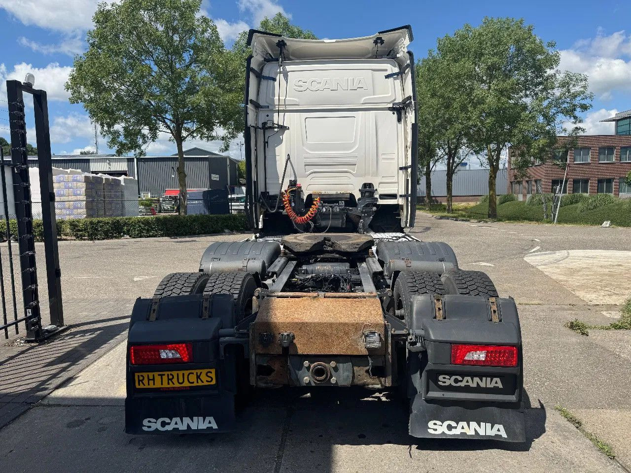Scania R520 V8 NGS 6X4 EURO 6 - شاحنة جرار: صور 5 Scania R520 V8 NGS 6X4 EURO 6 - شاحنة جرار: صور 5