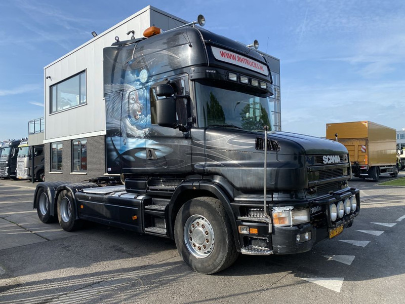 Scania T164-580 V8 6X2 + RETARDER + KIEPHYDRAULIEK - EURO 3 - MANUAL GEAR - شاحنة جرار: صور 1 Scania T164-580 V8 6X2 + RETARDER + KIEPHYDRAULIEK - EURO 3 - MANUAL GEAR - شاحنة جرار: صور 1
