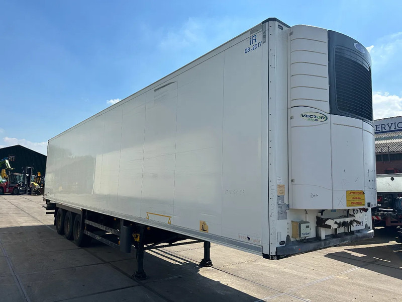 Schmitz Cargobull Schmitz Cargobull PRICES FROM €6950 TO €8950,- 40 X CARRIER 1850 MT D/E SAF AXELS - مبردة نصف مقطورة: صور 5 Schmitz Cargobull Schmitz Cargobull PRICES FROM €6950 TO €8950,- 40 X CARRIER 1850 MT D/E SAF AXELS - مبردة نصف مقطورة: صور 5