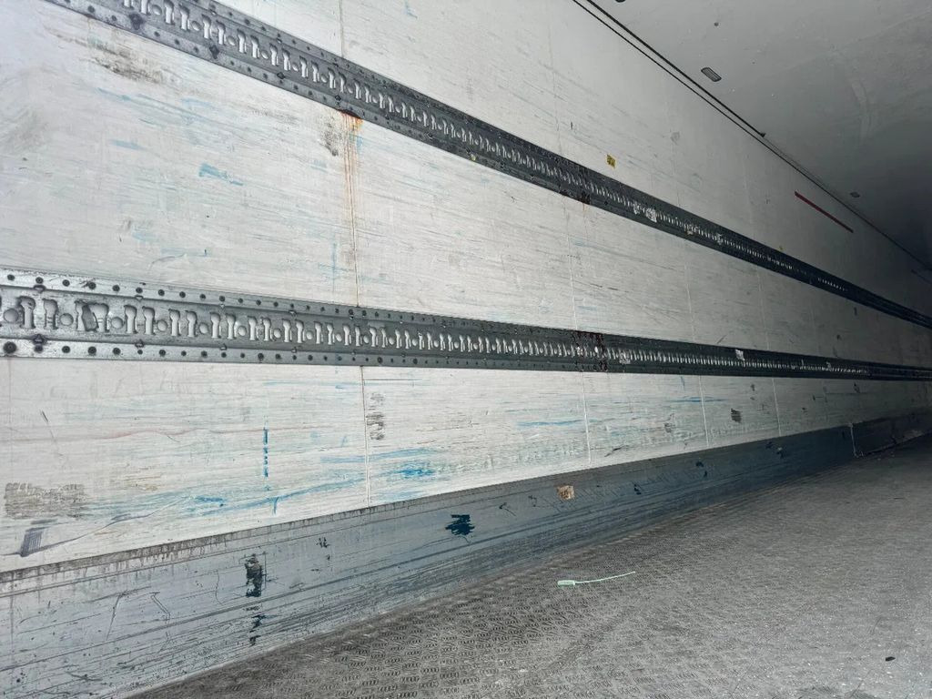 Schmitz Cargobull THERMO KING SLXE200 BPW AXLE - مبردة نصف مقطورة: صور 4 Schmitz Cargobull THERMO KING SLXE200 BPW AXLE - مبردة نصف مقطورة: صور 4