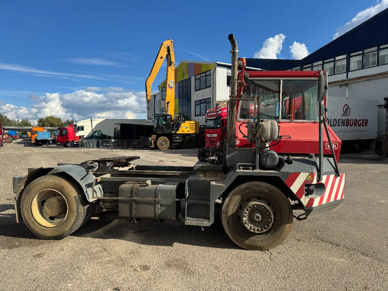 Terberg TT17 TT17 HUB REDUCTION - جرارات صالات المطارات: صور 4 Terberg TT17 TT17 HUB REDUCTION - جرارات صالات المطارات: صور 4