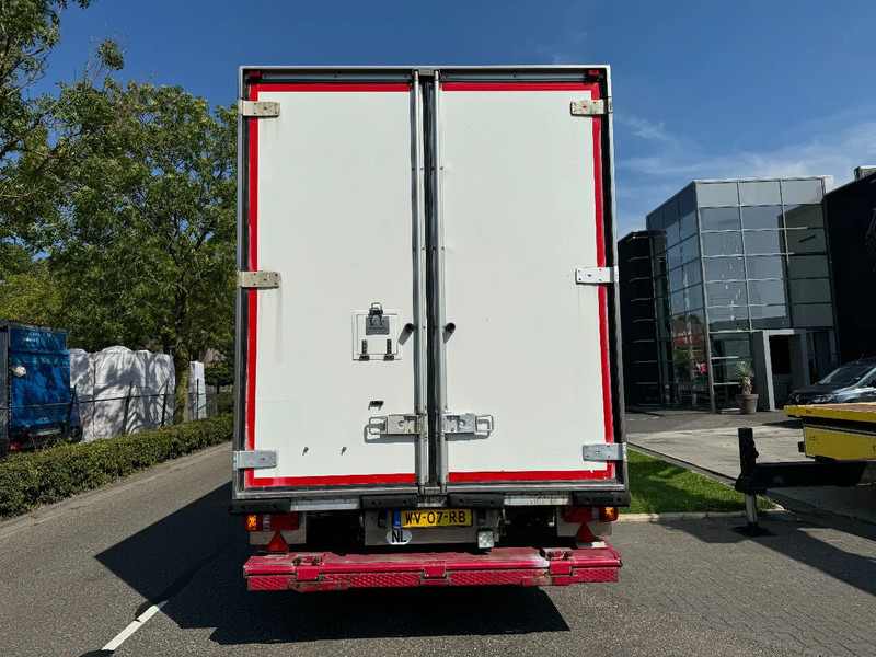 Volvo FH 12.420 4X2 EURO 3+ BURG HANGER + THERMO KING + DHOLLANDIA LIFT - مبردة شاحنة: صور 5 Volvo FH 12.420 4X2 EURO 3+ BURG HANGER + THERMO KING + DHOLLANDIA LIFT - مبردة شاحنة: صور 5