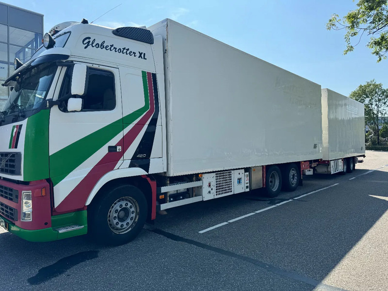Volvo FH 12.420 6X2 - EURO 3 + HANGER NETAM-FRUEHAUF + THERMOKING + DHOLLANDIA LIFT - مبردة شاحنة: صور 3 Volvo FH 12.420 6X2 - EURO 3 + HANGER NETAM-FRUEHAUF + THERMOKING + DHOLLANDIA LIFT - مبردة شاحنة: صور 3