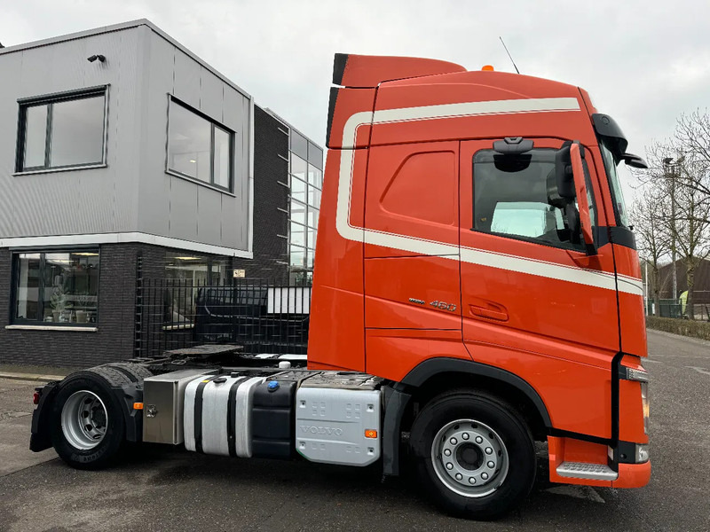 Volvo FH 460 4X2 EURO 6 PARK COOL TÜV TILL 10-2025 - شاحنة جرار: صور 4 Volvo FH 460 4X2 EURO 6 PARK COOL TÜV TILL 10-2025 - شاحنة جرار: صور 4