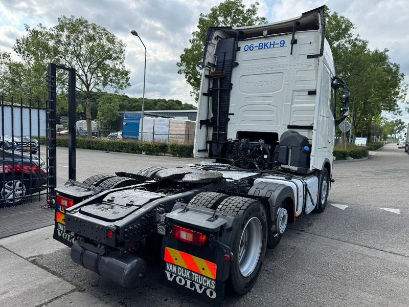 Volvo FH 460 6X2 - EURO 6 + KIPPER HYDR. + LIFTING AXLE + TÜV 01-2026 - شاحنة جرار: صور 4 Volvo FH 460 6X2 - EURO 6 + KIPPER HYDR. + LIFTING AXLE + TÜV 01-2026 - شاحنة جرار: صور 4