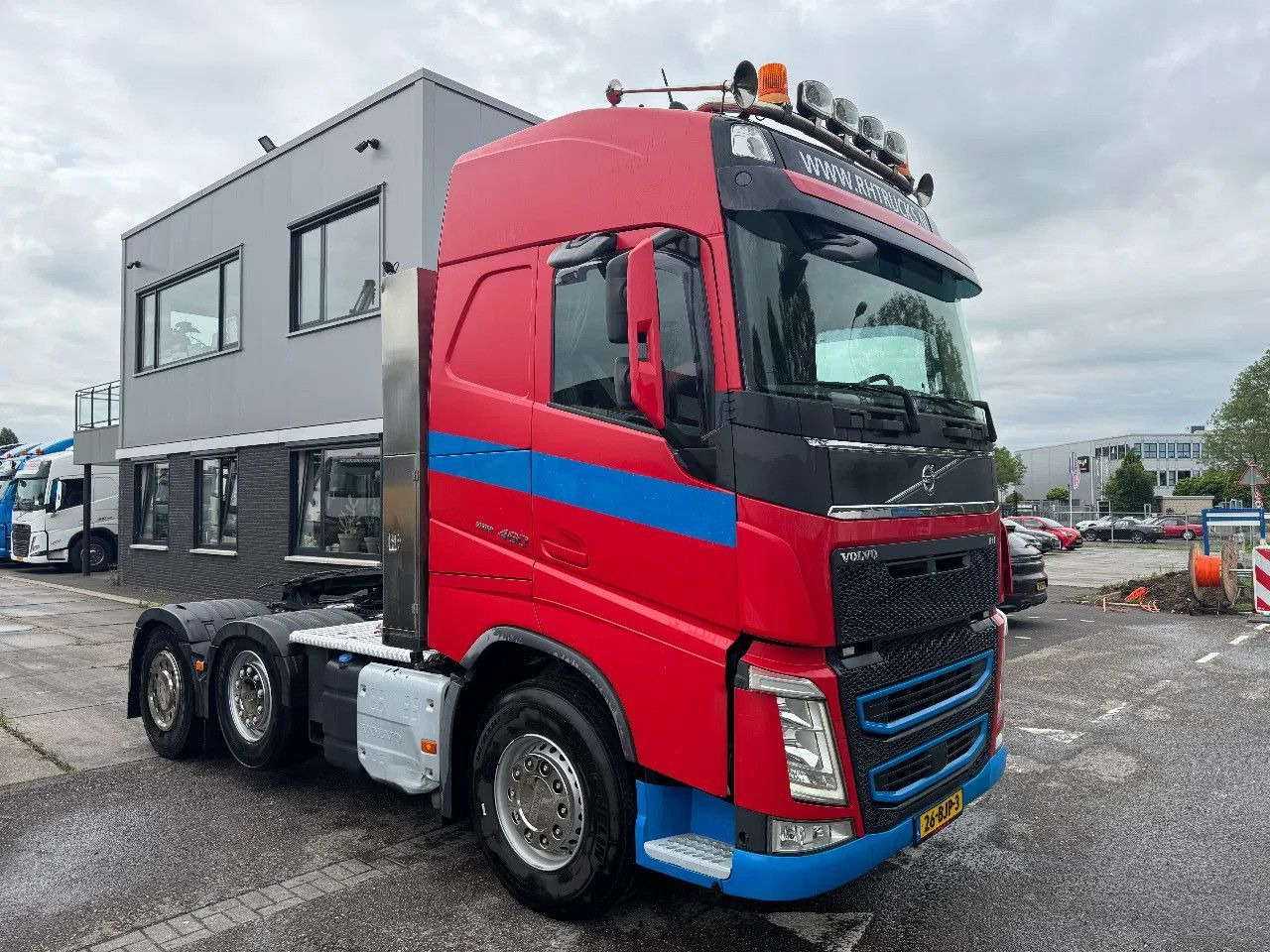 Volvo FH 460 6X2 EURO 6 ONLY 252.195 KM TÜV 07-2026 - شاحنة جرار: صور 3 Volvo FH 460 6X2 EURO 6 ONLY 252.195 KM TÜV 07-2026 - شاحنة جرار: صور 3