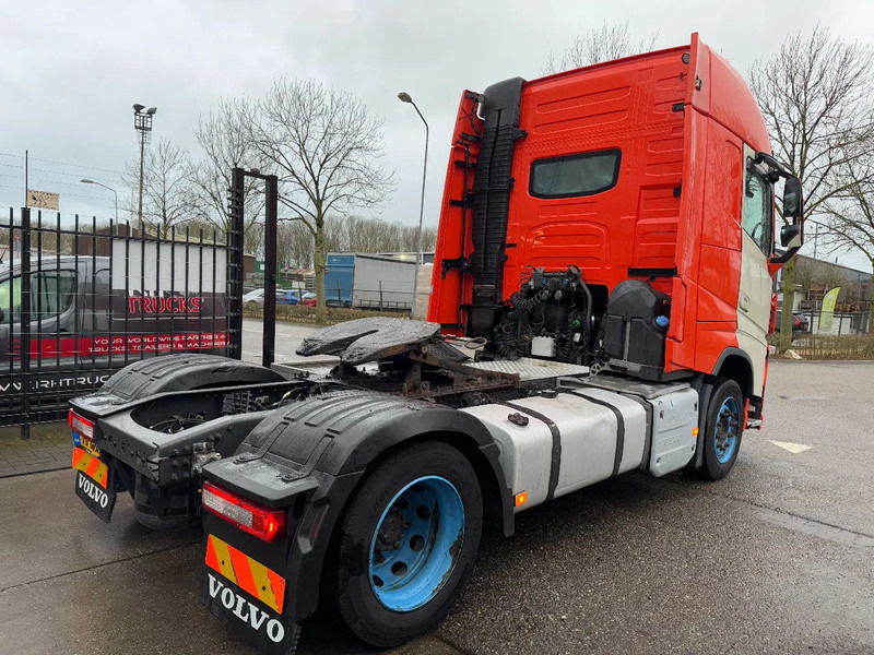 Volvo FH FH420 - شاحنة جرار: صور 4 Volvo FH FH420 - شاحنة جرار: صور 4