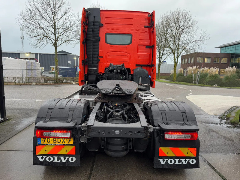 Volvo FH FH420 - شاحنة جرار: صور 5 Volvo FH FH420 - شاحنة جرار: صور 5