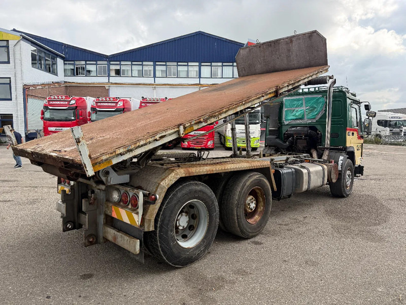 Volvo FL 12.420 6X2 MANUAL GEAR / FULL STEEL SUSP. / 10 TYRES / HUB REDUCT. + CABLELIFT TIPPER + CONTAINER FLATBED - شاحنة - نظام الكابلات: صور 4 Volvo FL 12.420 6X2 MANUAL GEAR / FULL STEEL SUSP. / 10 TYRES / HUB REDUCT. + CABLELIFT TIPPER + CONTAINER FLATBED - شاحنة - نظام الكابلات: صور 4