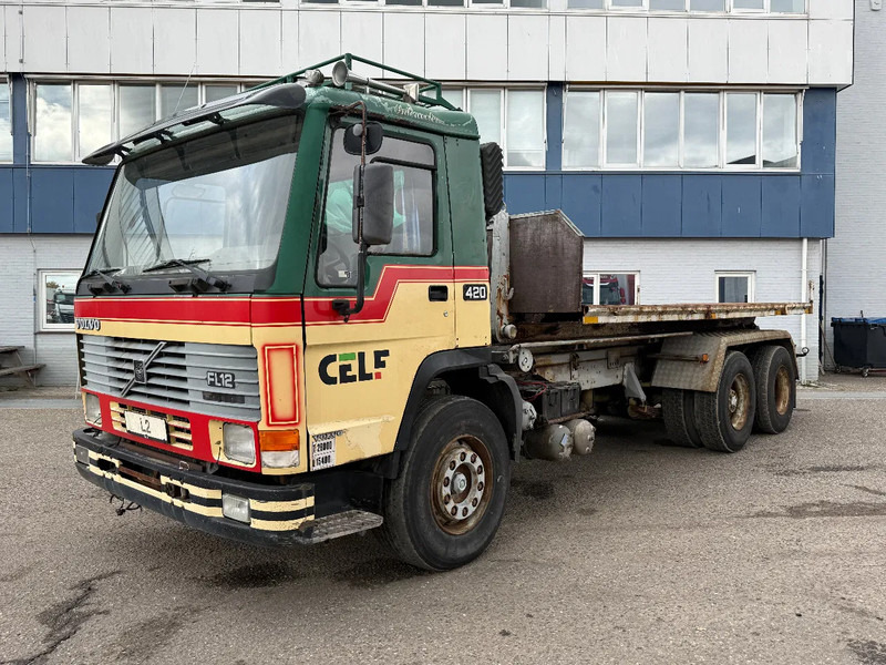 تأجير Volvo FL 12.420 6X2 MANUAL GEAR / FULL STEEL SUSP. / 10 TYRES / HUB REDUCT. + CABLELIFT TIPPER + CONTAINER FLATBED Volvo FL 12.420 6X2 MANUAL GEAR / FULL STEEL SUSP. / 10 TYRES / HUB REDUCT. + CABLELIFT TIPPER + CONTAINER FLATBED: صور 8