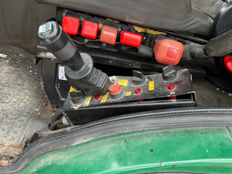 تأجير Volvo FL 12.420 6X2 MANUAL GEAR / FULL STEEL SUSP. / 10 TYRES / HUB REDUCT. + CABLELIFT TIPPER + CONTAINER FLATBED Volvo FL 12.420 6X2 MANUAL GEAR / FULL STEEL SUSP. / 10 TYRES / HUB REDUCT. + CABLELIFT TIPPER + CONTAINER FLATBED: صور 13