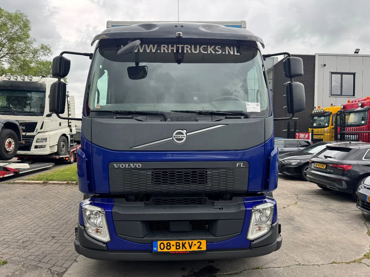 Volvo FL 250 4X2 EURO 6 DHOLLANDIA LIFT + CARGOLOCK TÜ - بصندوق مغلق شاحنة: صور 2 Volvo FL 250 4X2 EURO 6 DHOLLANDIA LIFT + CARGOLOCK TÜ - بصندوق مغلق شاحنة: صور 2