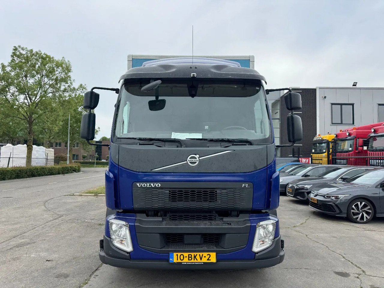 Volvo FL 250 4X2 - EURO 6 + DHOLLANDIA LIFT + TÜV 05-2 - بصندوق مغلق شاحنة: صور 2 Volvo FL 250 4X2 - EURO 6 + DHOLLANDIA LIFT + TÜV 05-2 - بصندوق مغلق شاحنة: صور 2