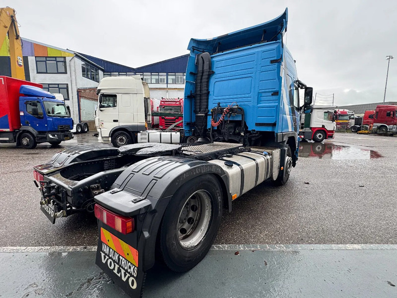 Volvo FM 330 4X2 EURO 5 ONLY 519.822 KM SPOILERS HOLLAND TRUCK - شاحنة جرار: صور 4 Volvo FM 330 4X2 EURO 5 ONLY 519.822 KM SPOILERS HOLLAND TRUCK - شاحنة جرار: صور 4