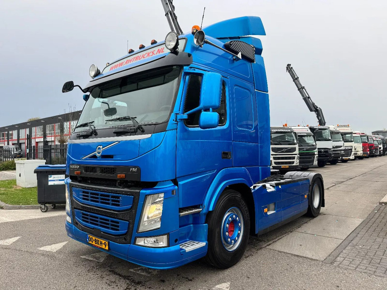 Volvo FM 370 4X2 EURO 6 SKIRTS TÜV TILL 10-2025 - شاحنة جرار: صور 1 Volvo FM 370 4X2 EURO 6 SKIRTS TÜV TILL 10-2025 - شاحنة جرار: صور 1