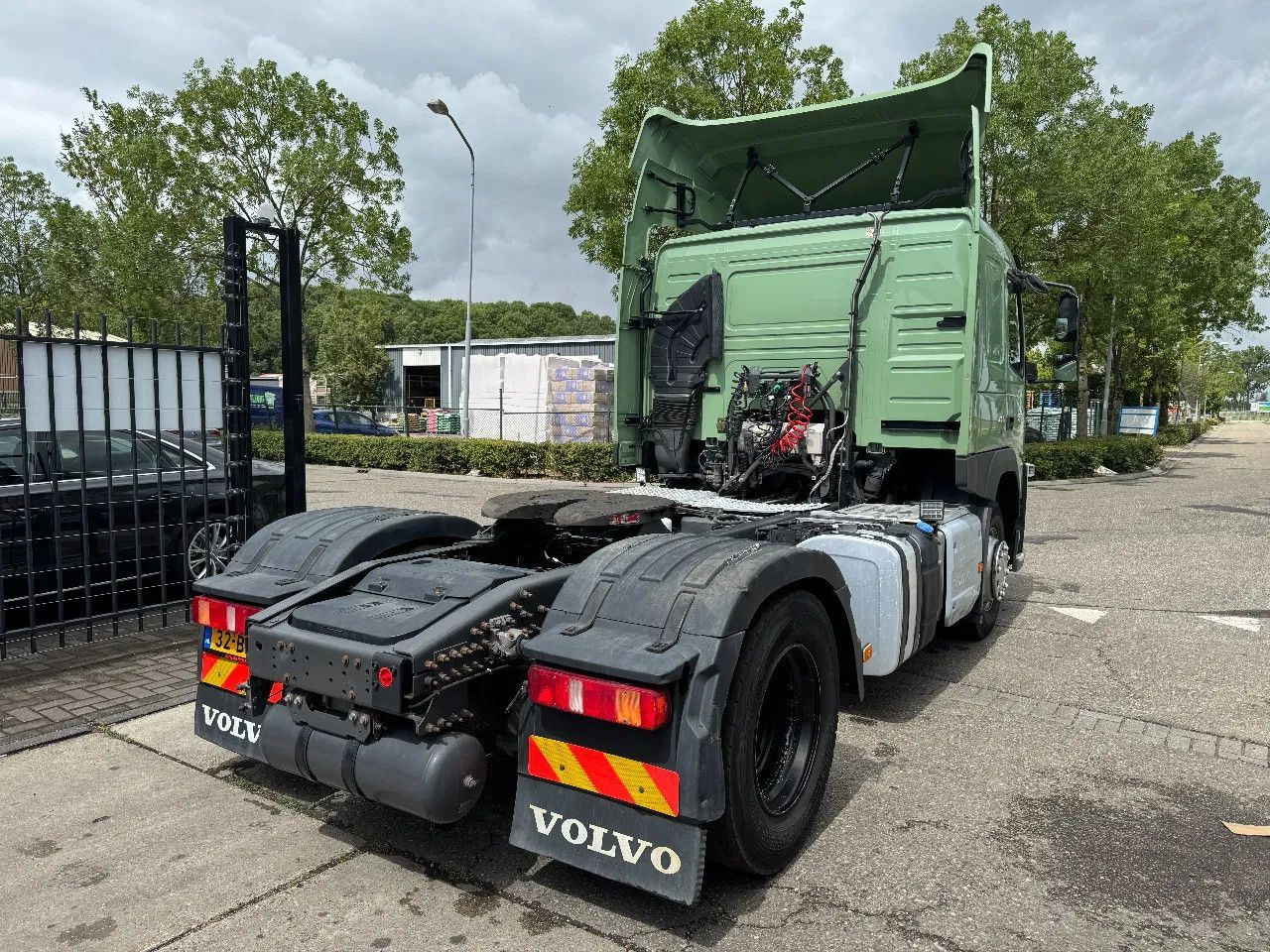 Volvo FM 420 4X2 - DIESEL & LNG GAS - شاحنة جرار: صور 5 Volvo FM 420 4X2 - DIESEL & LNG GAS - شاحنة جرار: صور 5