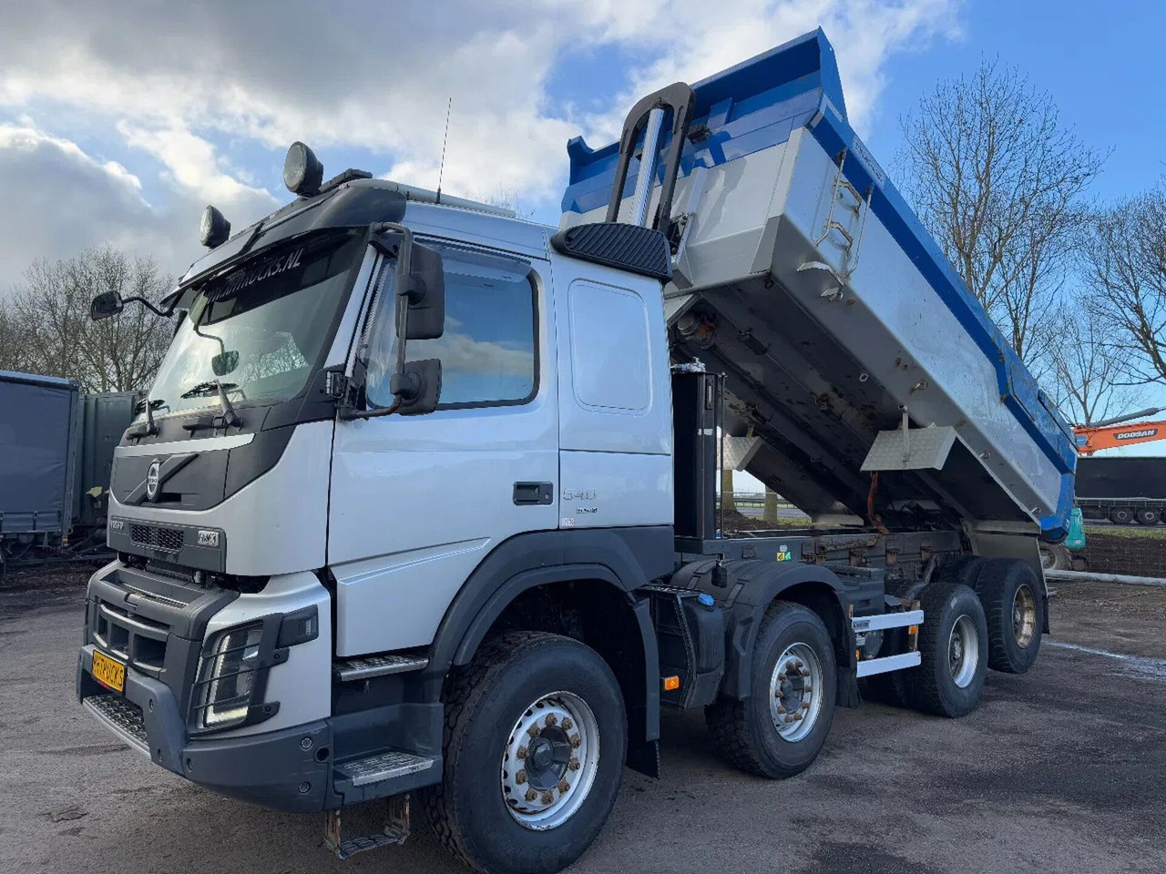 Volvo FMX 540 8X4 - EURO 6 + KIPPER + LIFTING AXLE Volvo FMX 540 8X4 - EURO 6 + KIPPER + LIFTING AXLE - قلابات: صور 1 Volvo FMX 540 8X4 - EURO 6 + KIPPER + LIFTING AXLE Volvo FMX 540 8X4 - EURO 6 + KIPPER + LIFTING AXLE - قلابات: صور 1