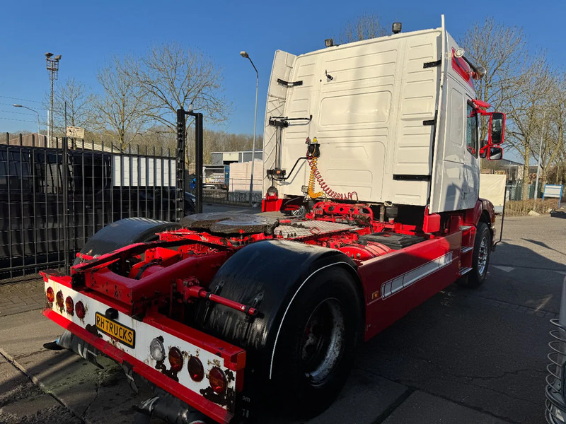 Volvo NH 12.460 4X2 - EURO 2 + KIPPER HYDRAULIEK - شاحنة جرار: صور 4 Volvo NH 12.460 4X2 - EURO 2 + KIPPER HYDRAULIEK - شاحنة جرار: صور 4