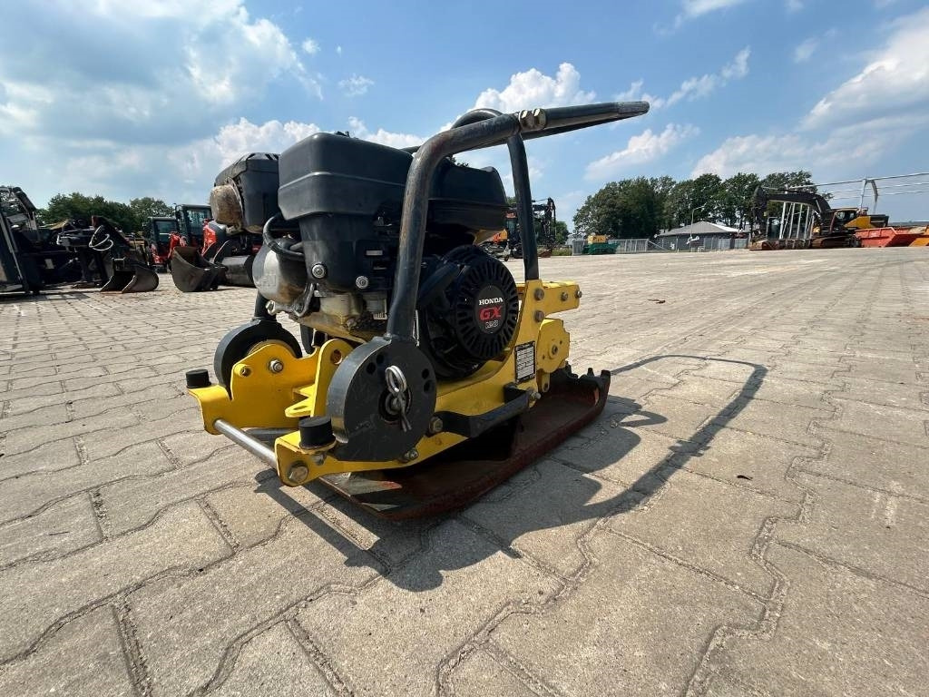 BOMAG BVP 10/36 - صفائح اهتزازية: صور 1 BOMAG BVP 10/36 - صفائح اهتزازية: صور 1