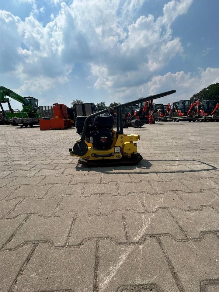 BOMAG BVP 10/36 - صفائح اهتزازية: صور 4 BOMAG BVP 10/36 - صفائح اهتزازية: صور 4