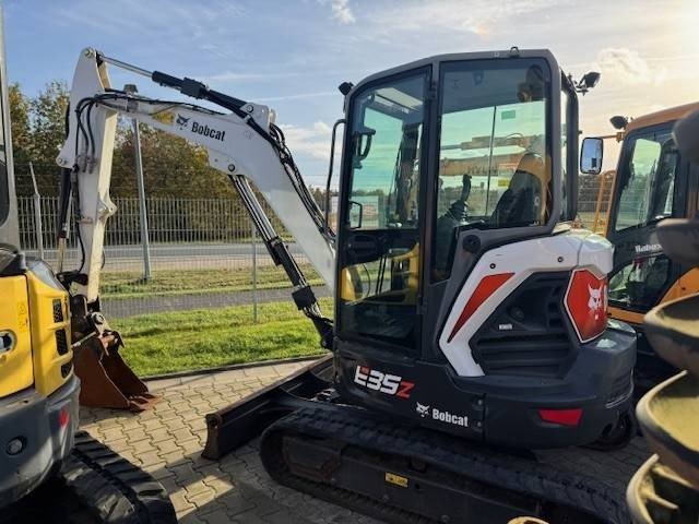 Bobcat E 35z - حفارة مصغرة: صور 1 Bobcat E 35z - حفارة مصغرة: صور 1