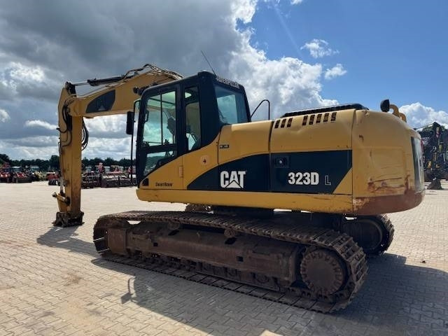 CAT 323 D L - حفارات زحافة: صور 5 CAT 323 D L - حفارات زحافة: صور 5
