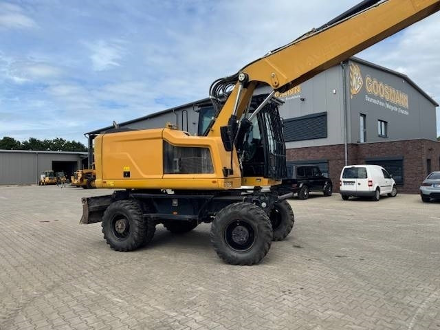 CAT M 318F - حفارة على عجلات: صور 3 CAT M 318F - حفارة على عجلات: صور 3