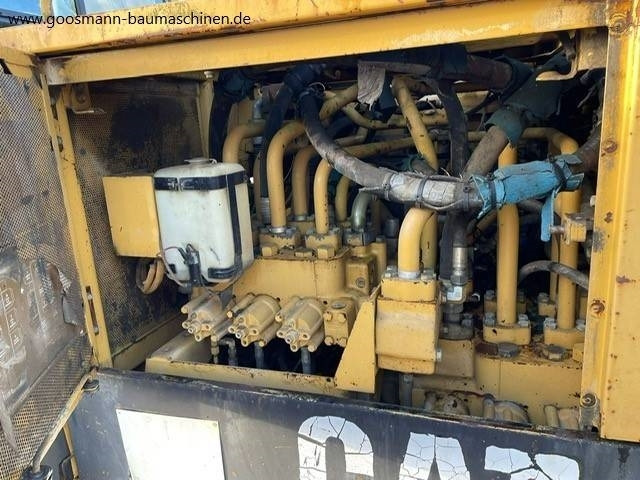 حفارات زحافة CATERPILLAR 231 D LC: صور 9