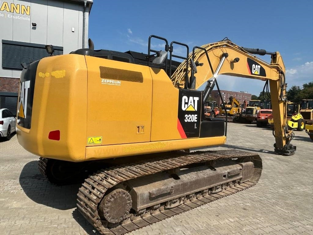 CATERPILLAR 320 EL - حفارات زحافة: صور 3 CATERPILLAR 320 EL - حفارات زحافة: صور 3